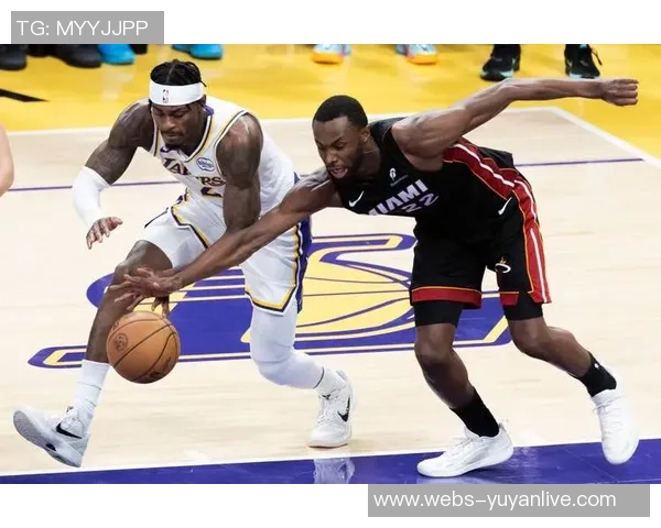 公牛与湖人巅峰对决NBA经典对抗赛重燃篮球激情